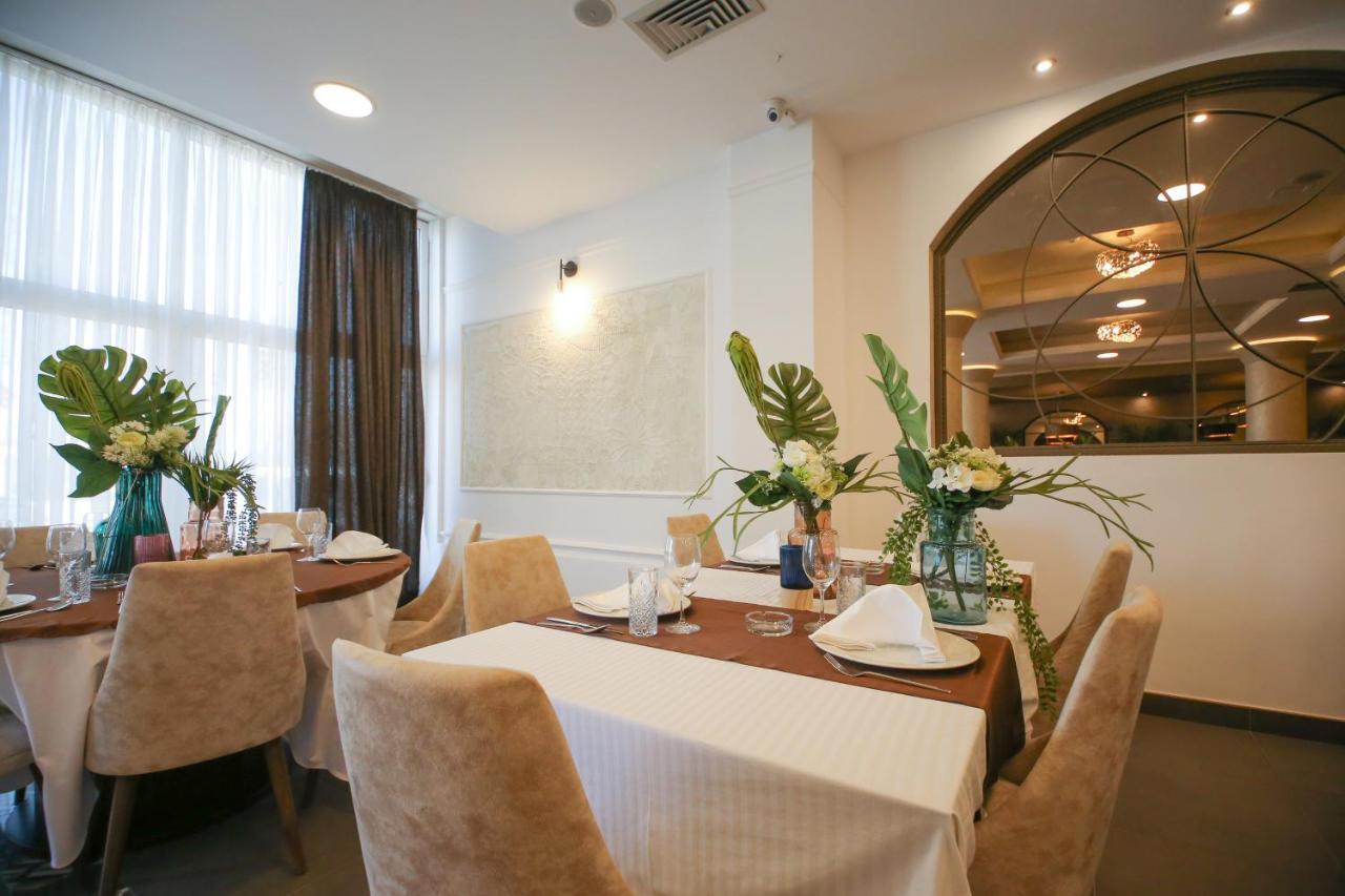 Hotel Bajadera Lux Belgrad Exterior foto