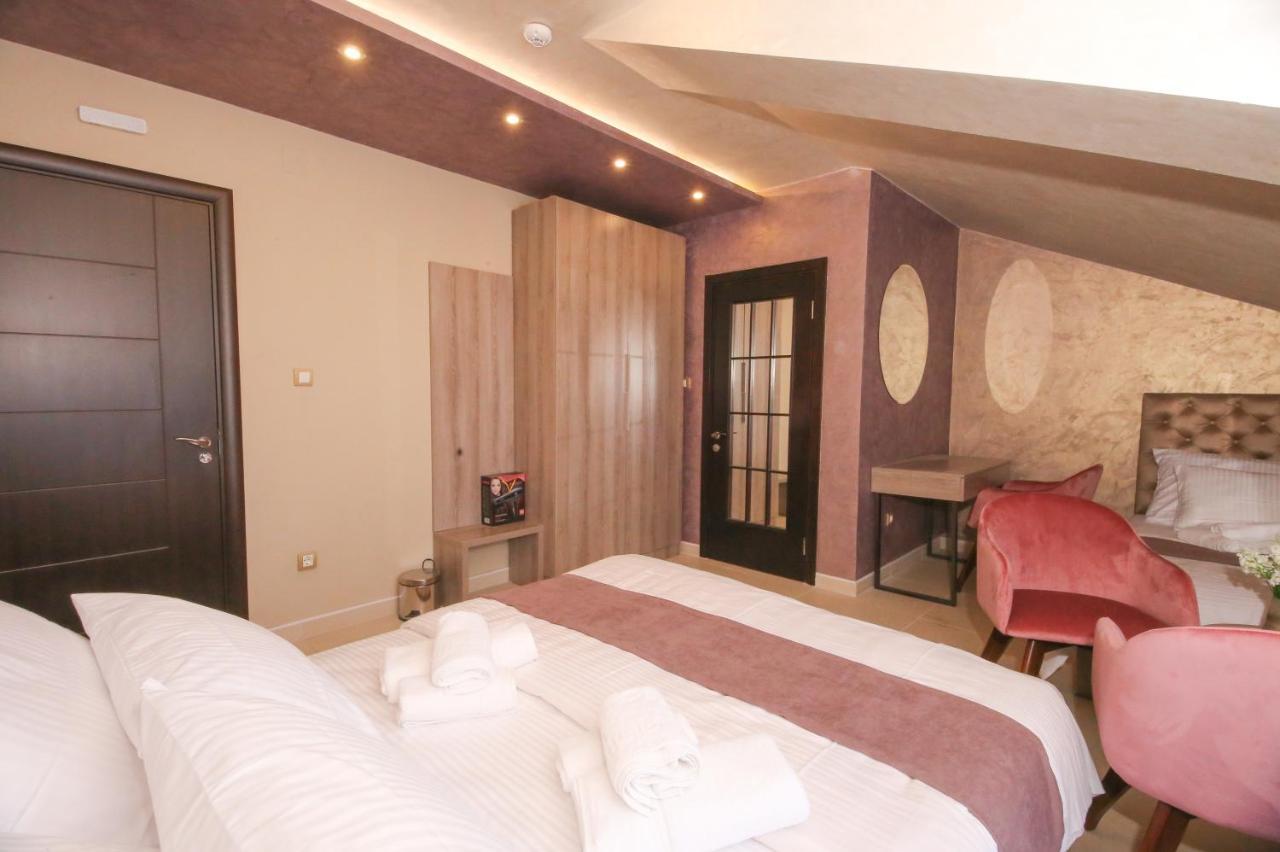 Hotel Bajadera Lux Belgrad Exterior foto