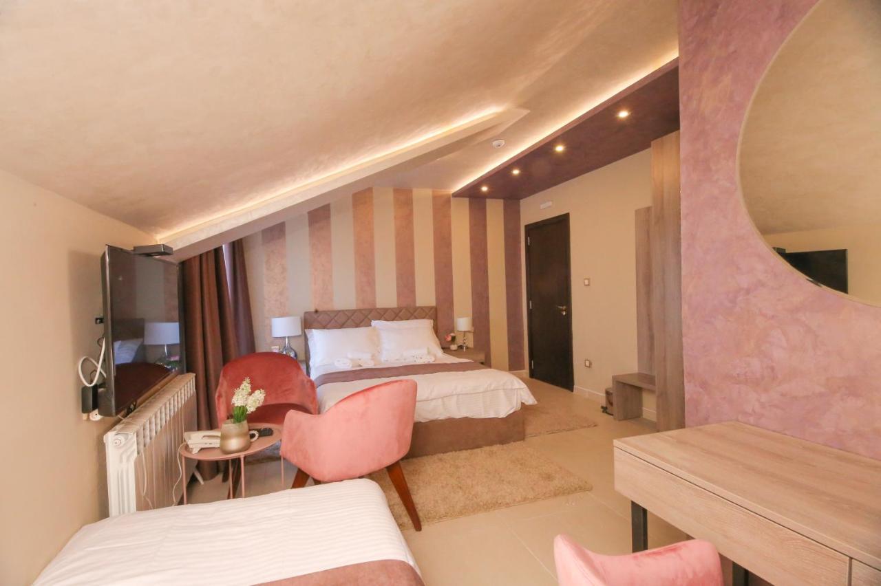 Hotel Bajadera Lux Belgrad Exterior foto